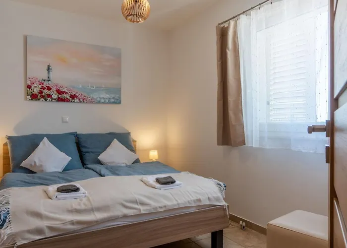 Maria's Perla By Interhome فير