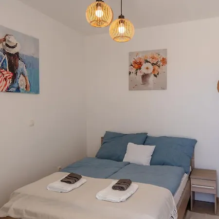 Apartment Maria's Perla By Interhome *