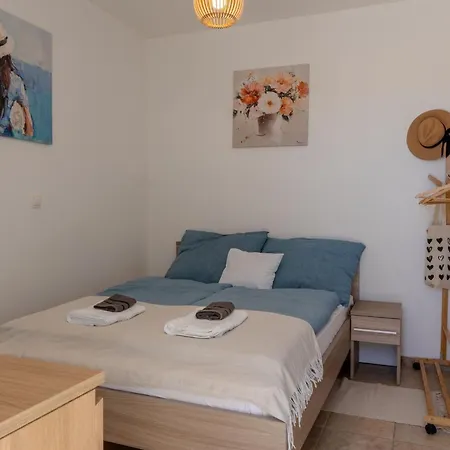 Apartment Maria's Perla By Interhome *